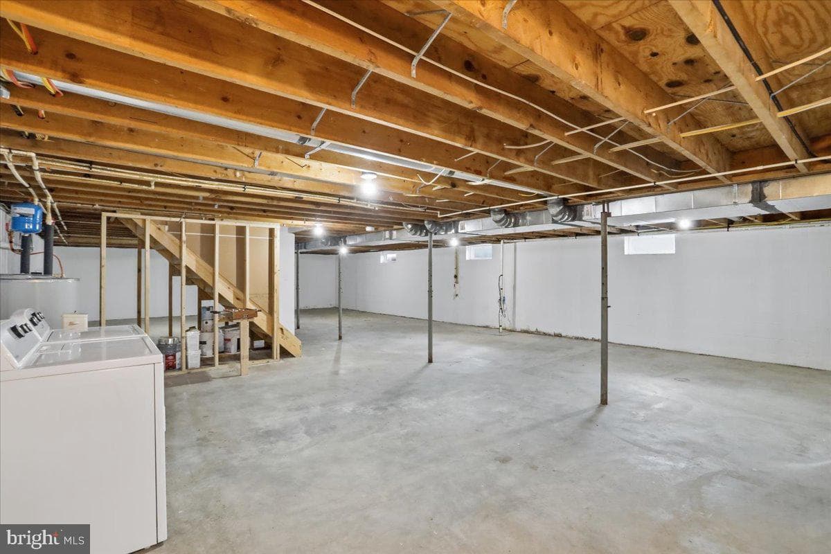 80 N Fairfax Street photo 29