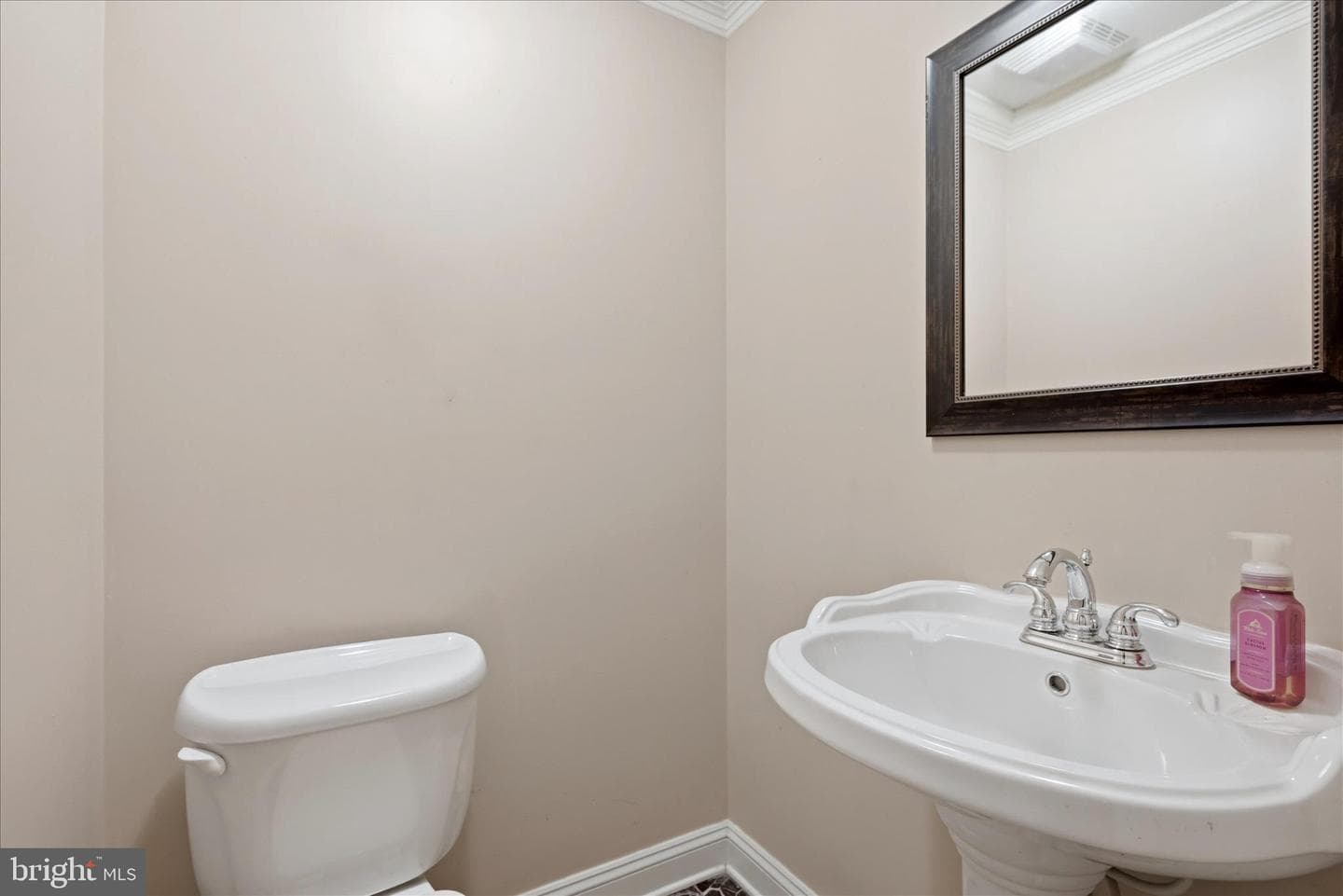 783 Ritters Valley Drive photo 18