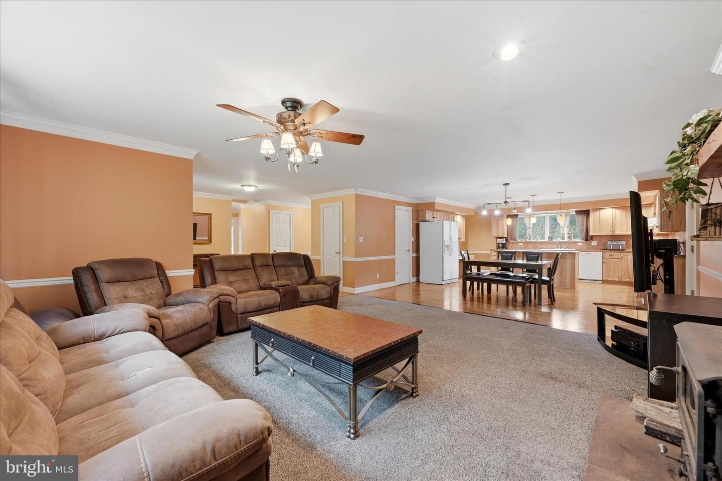 783 Ritters Valley Drive photo 8