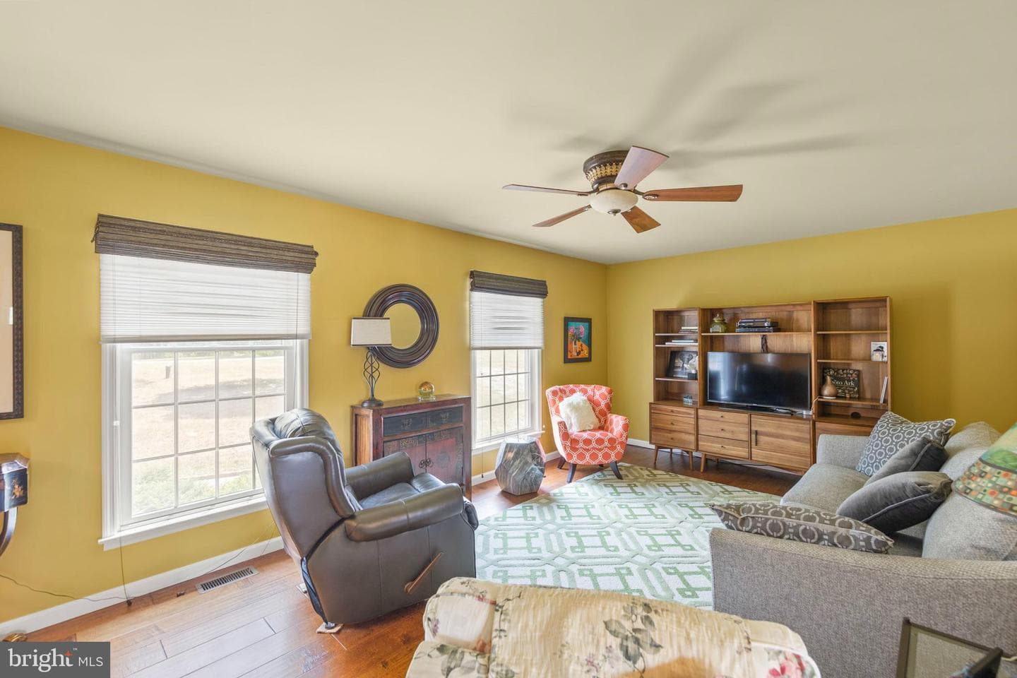 317 Strawberry Lane photo 17
