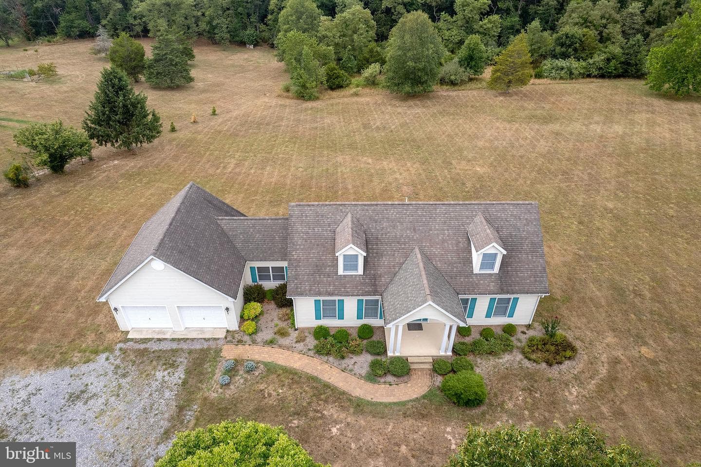 317 Strawberry Lane photo 6