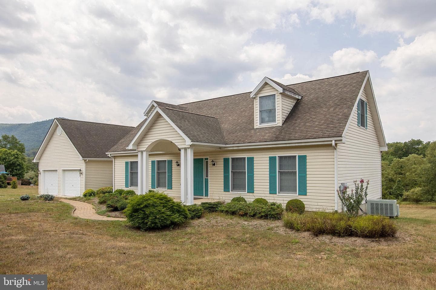 317 Strawberry Lane photo 9