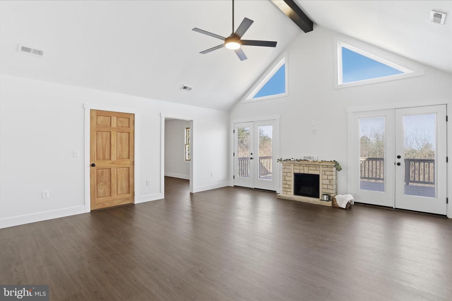604 Locksa Road photo 12