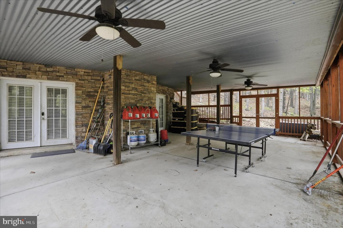 355 Hemlock Court photo 34