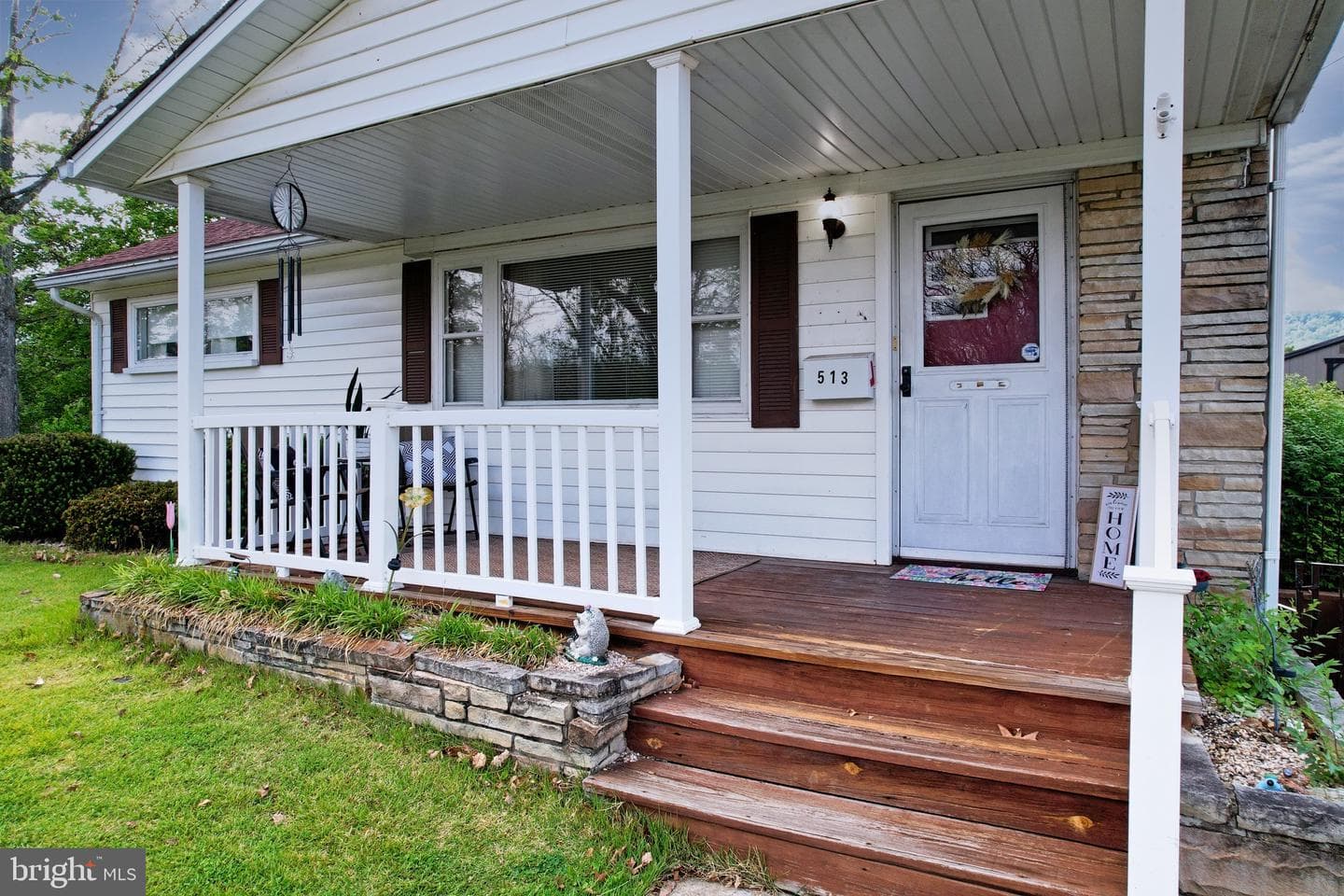 513 2nd Street photo 4
