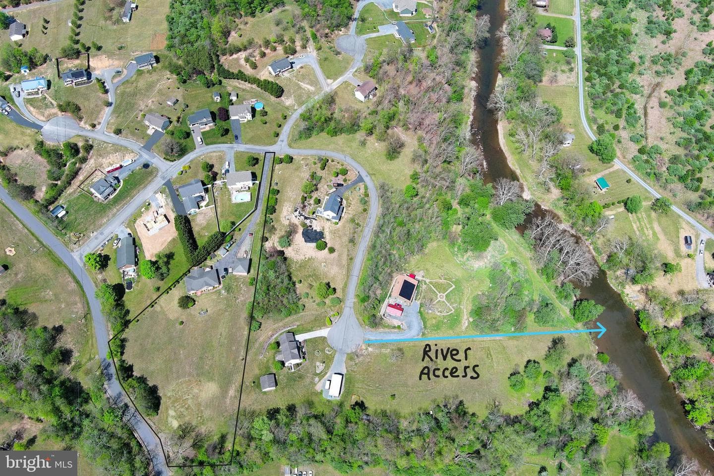 106 Waterview Dr photo 2