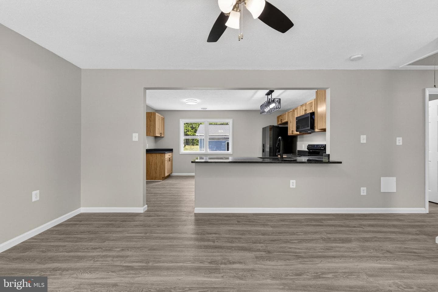 83 Autumn Lane photo 10