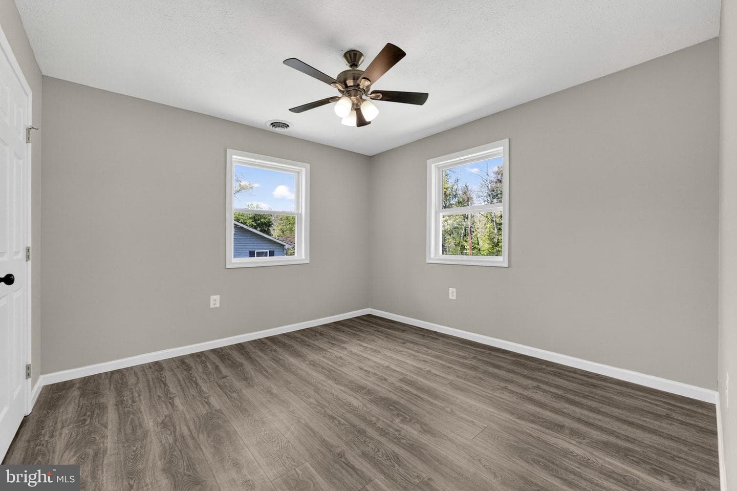 83 Autumn Lane photo 26