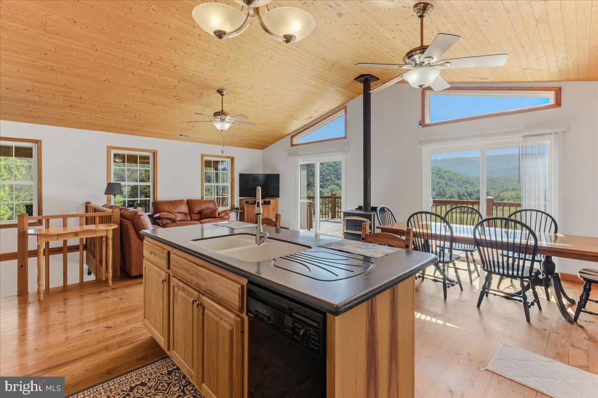 1054 River Bend Drive photo 32