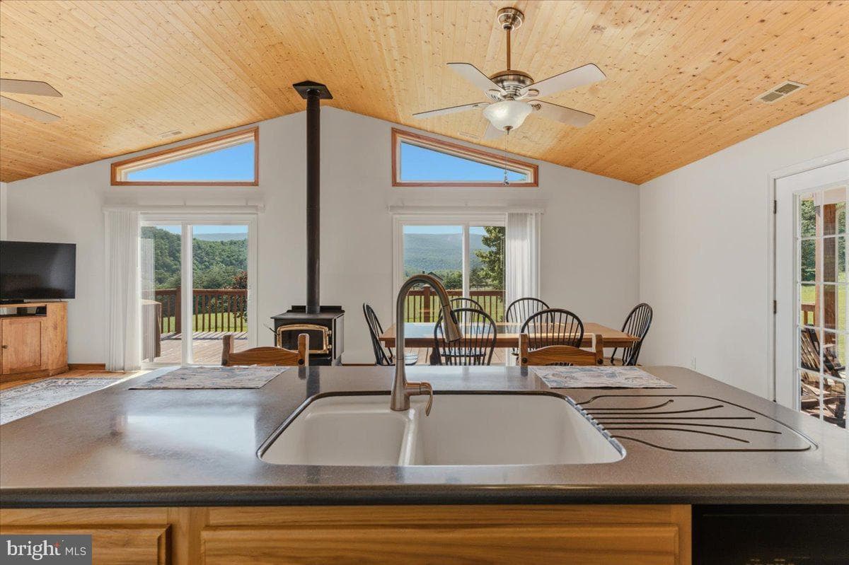 1054 River Bend Drive photo 34