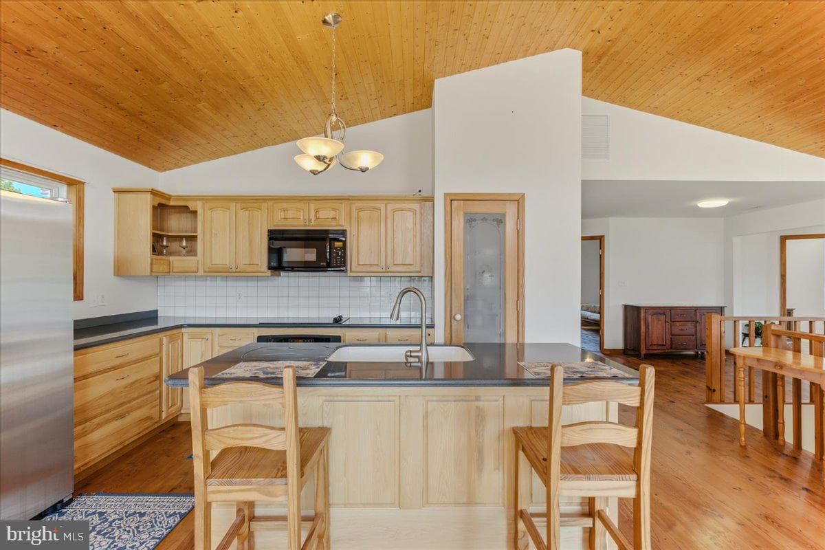 1054 River Bend Drive photo 35