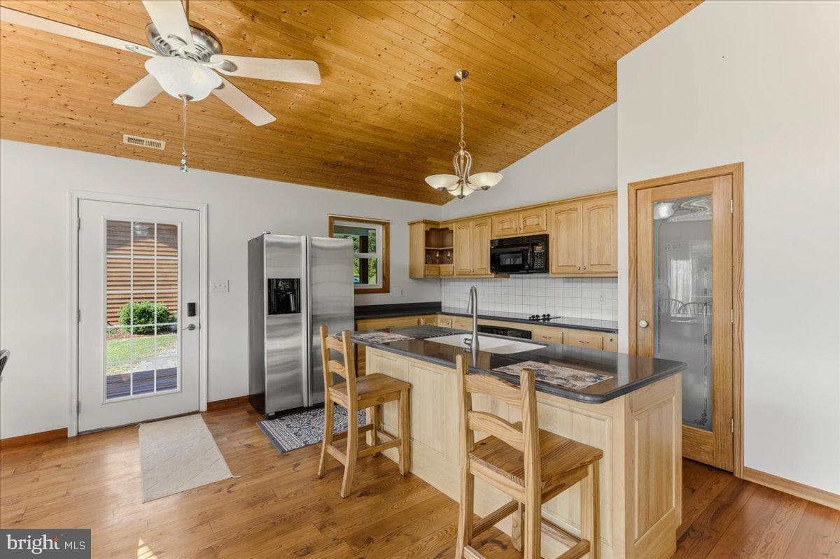 1054 River Bend Drive photo 36