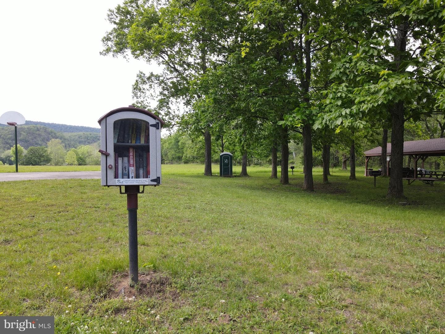 945 White Oak Trl photo 33