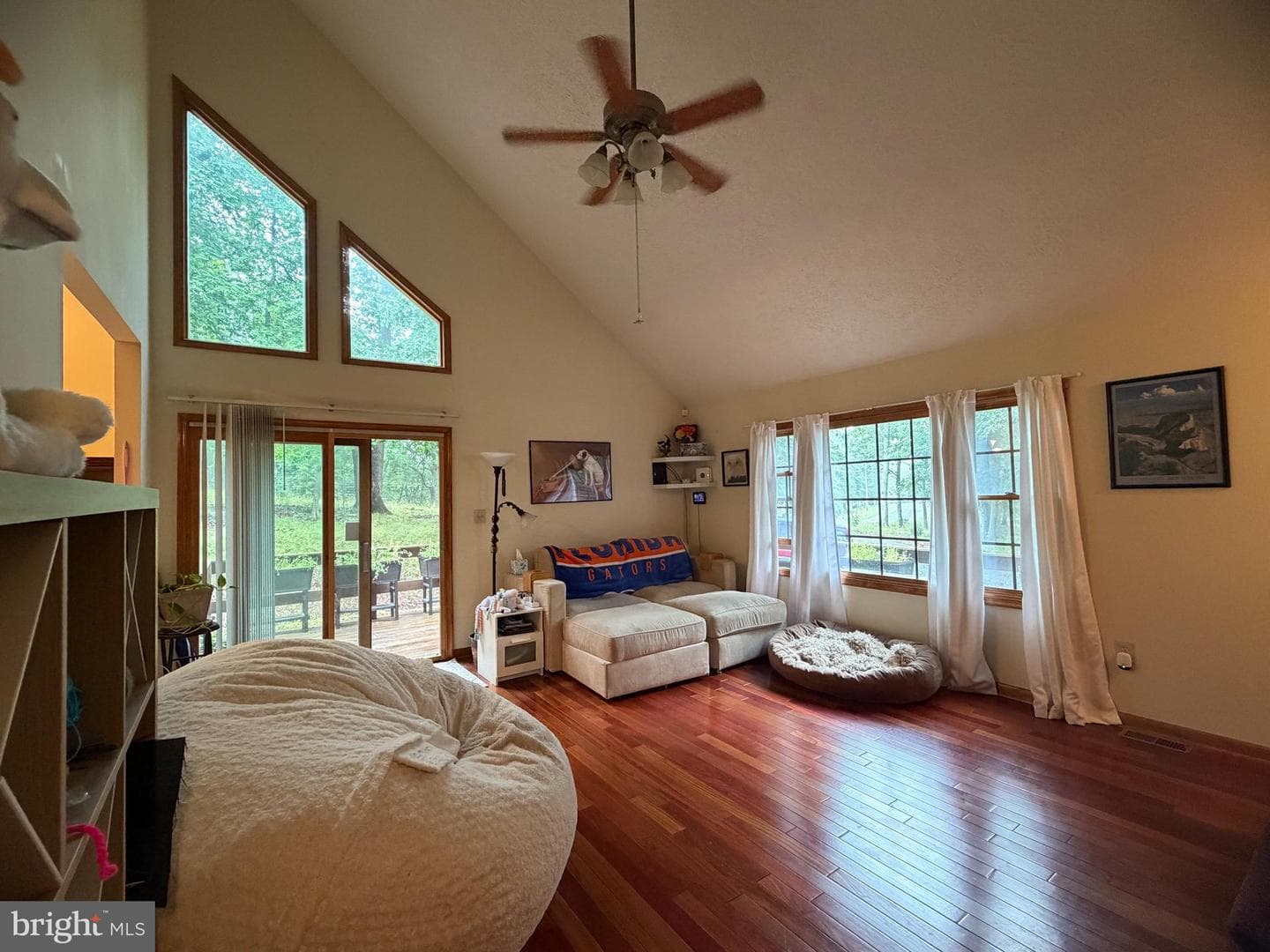 945 White Oak Trl photo 8