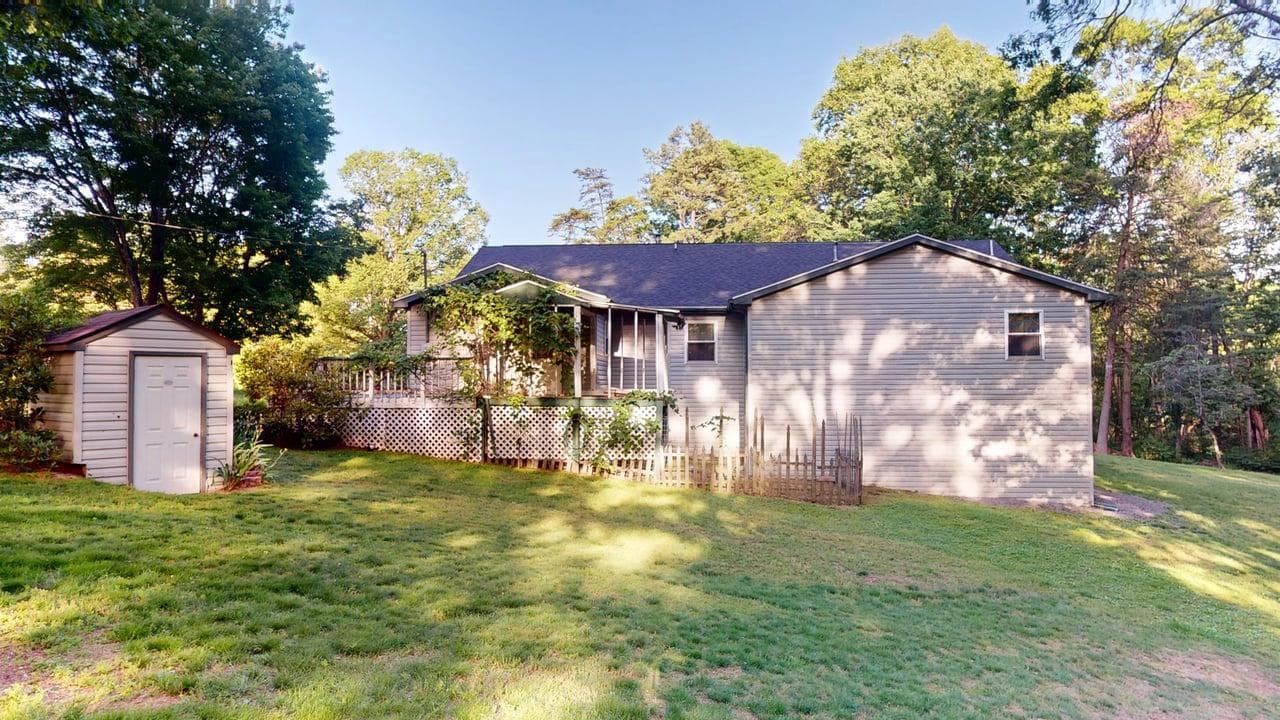 575 N River Highlands Rd photo 7