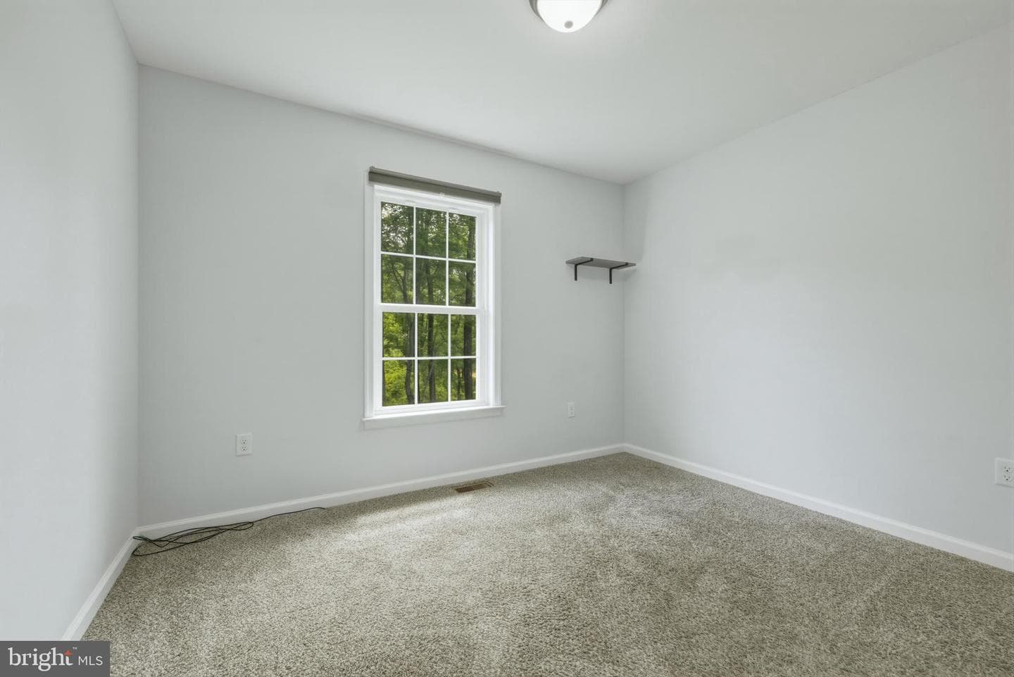 141 Hampshire House Drive photo 20