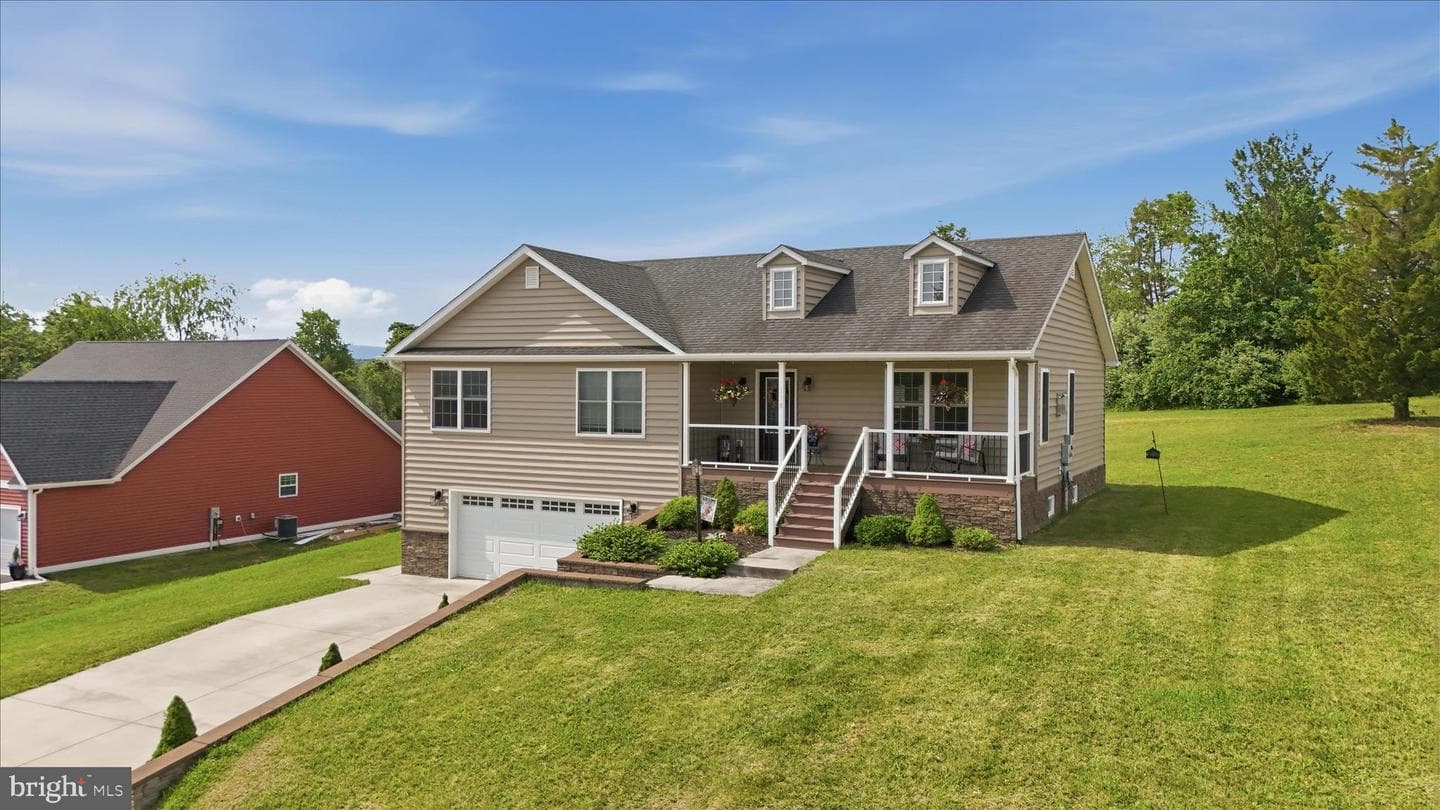 178 Autumn Drive photo 3