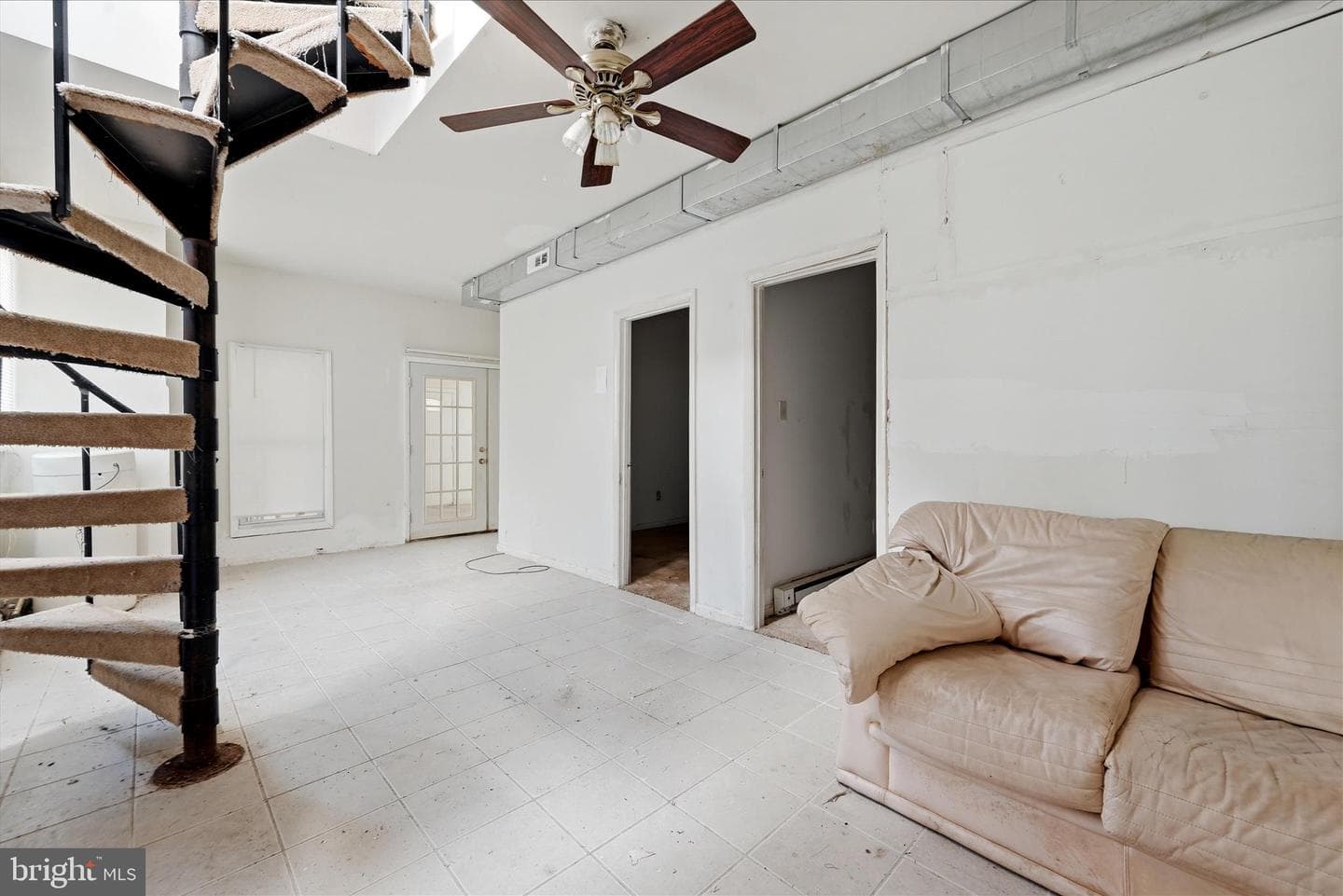 154 Blakes Way photo 12