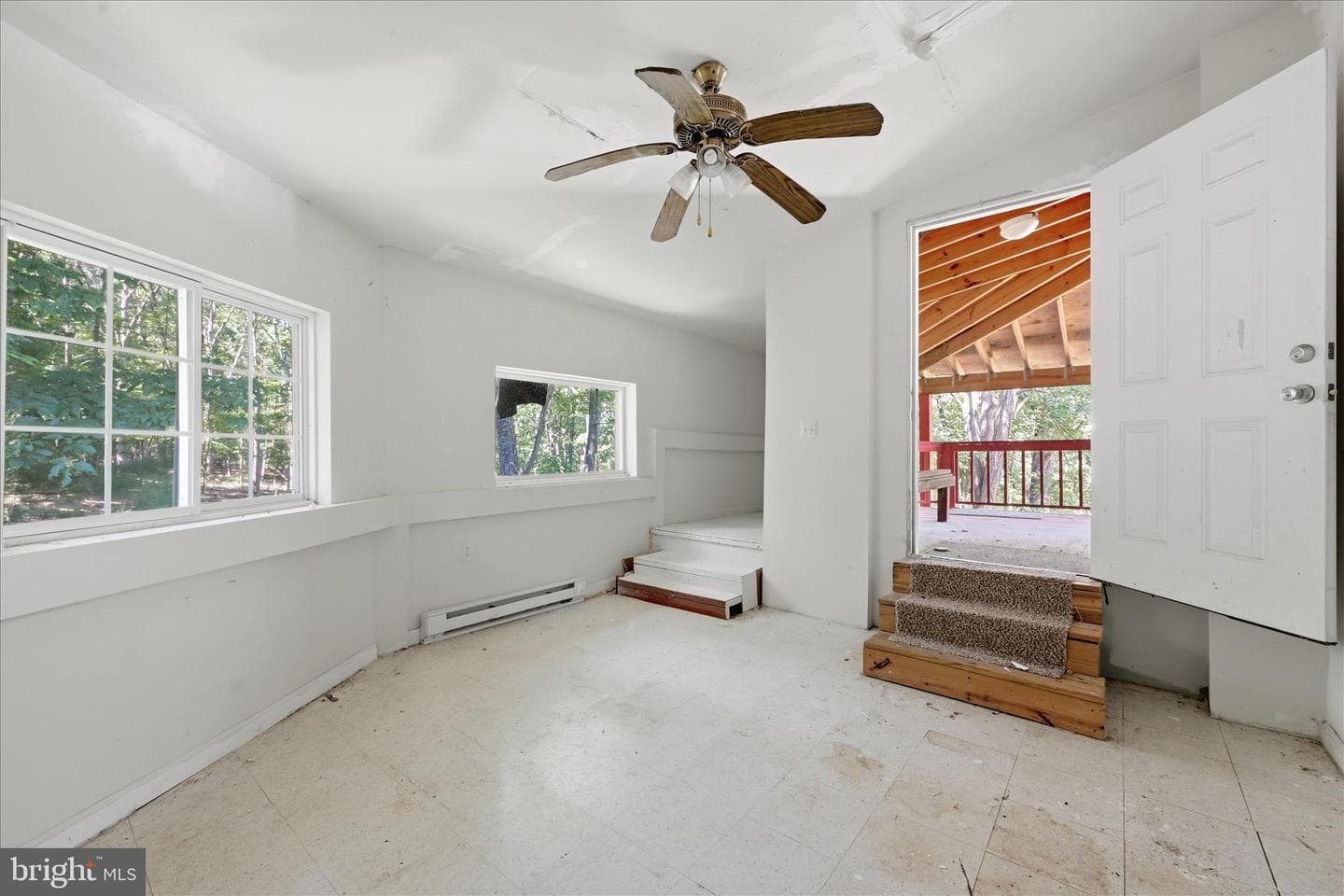 154 Blakes Way photo 31