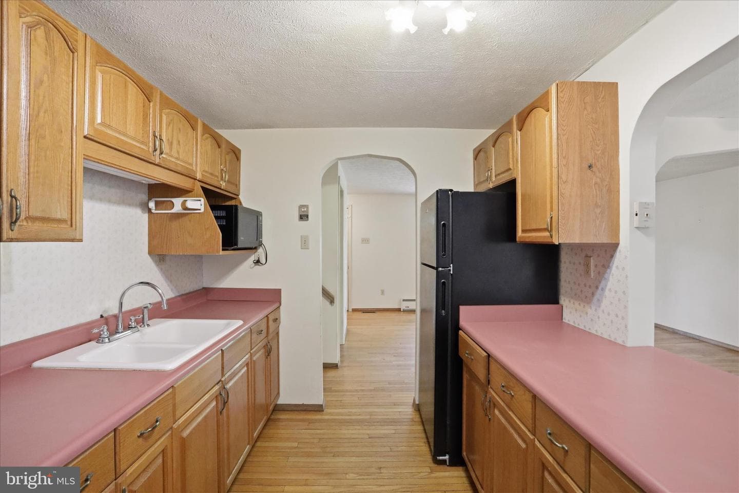 633 Halterman Drive photo 5