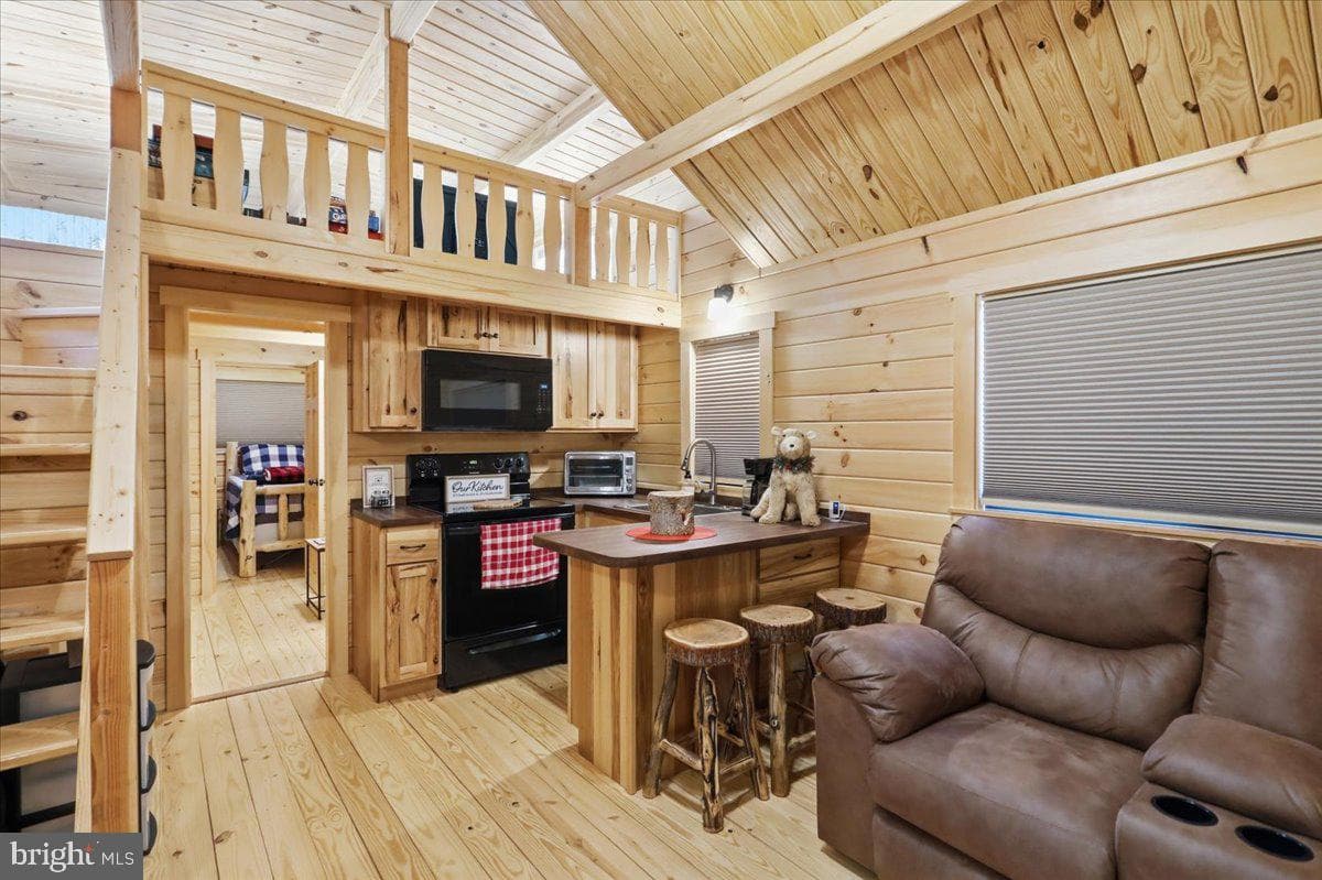 3300 Foxes Hollow Road photo 23