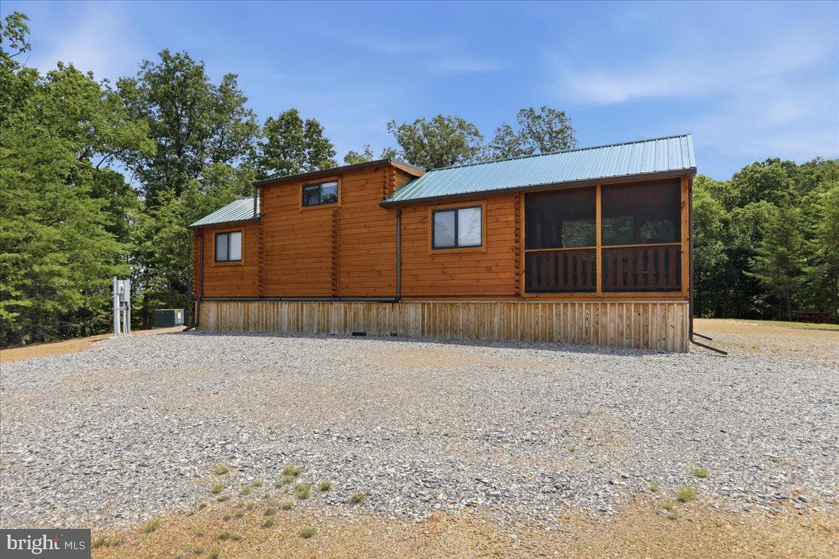 3300 Foxes Hollow Road photo 3