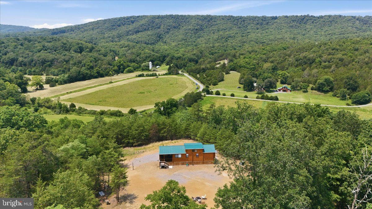 3300 Foxes Hollow Road photo 57