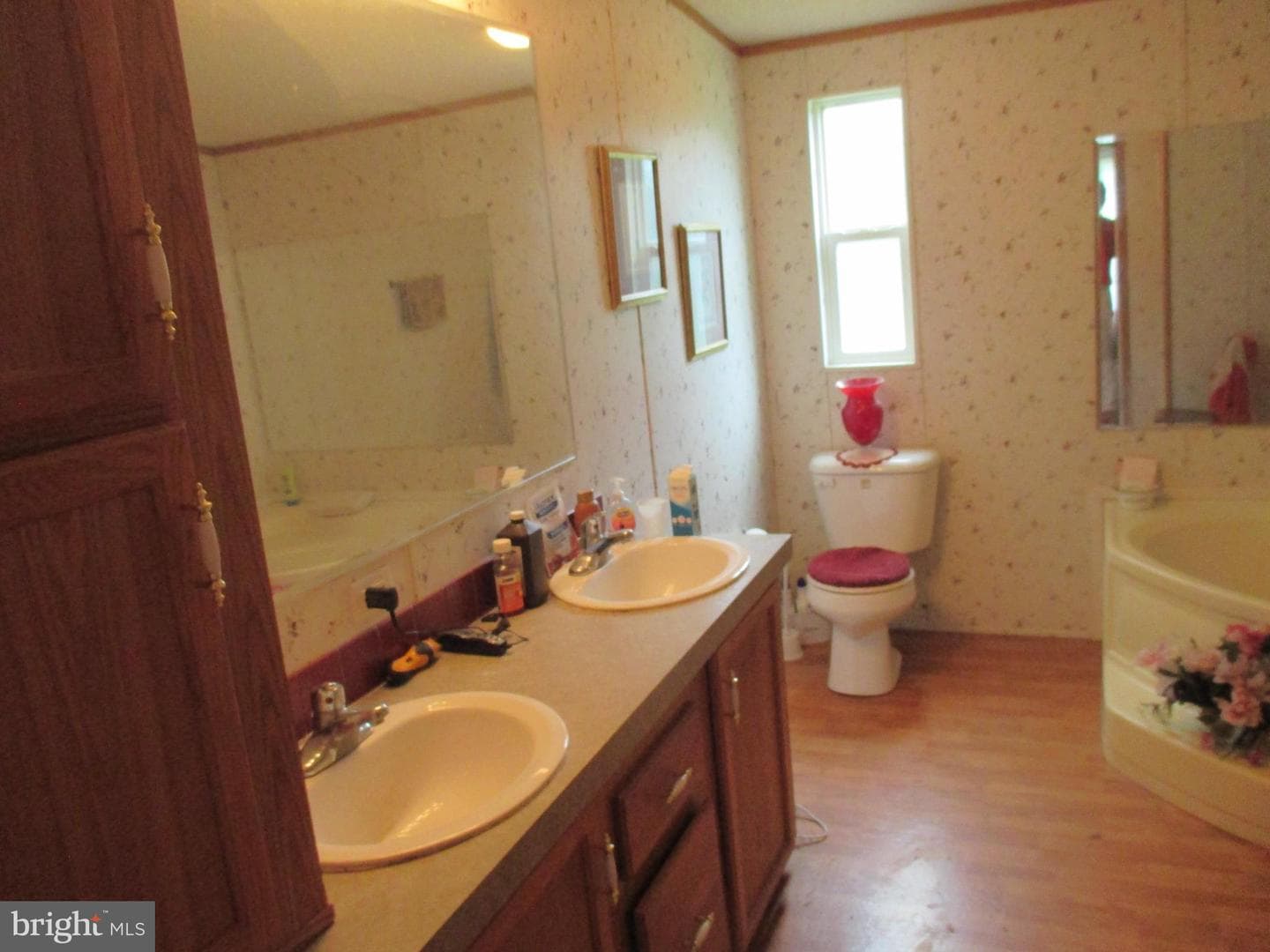 390 Spirit Lane photo 16