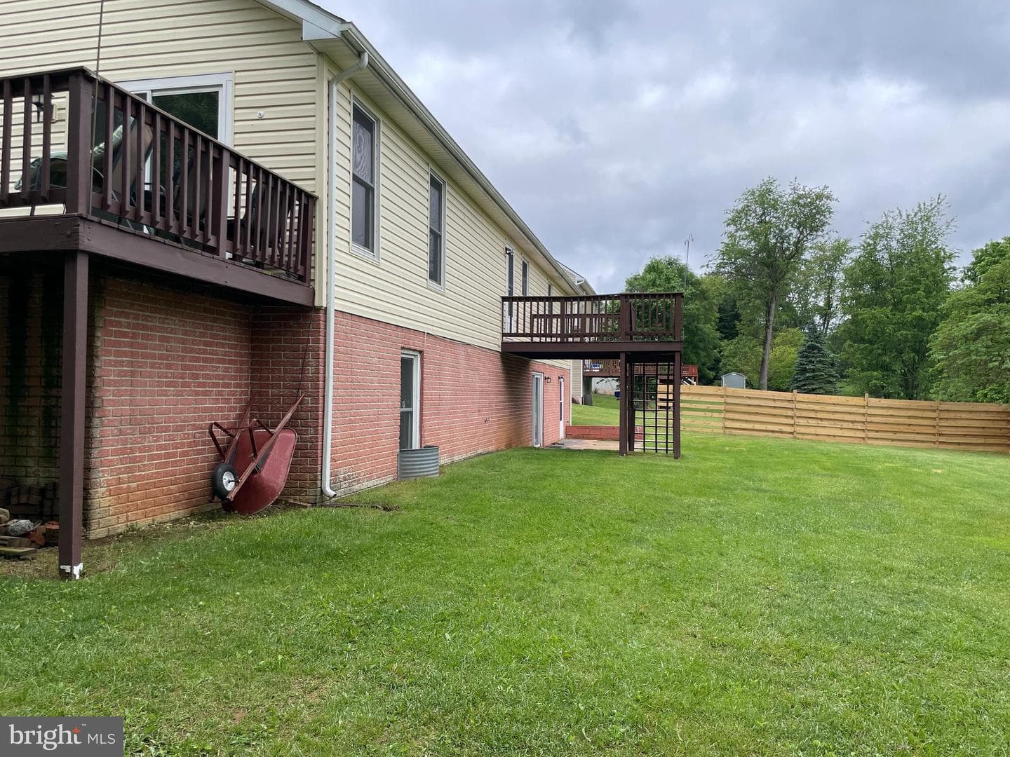 221 Deerfield Drive photo 49