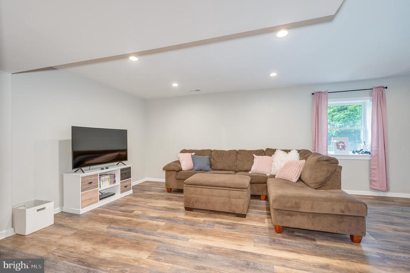 344 Bedford Drive photo 41