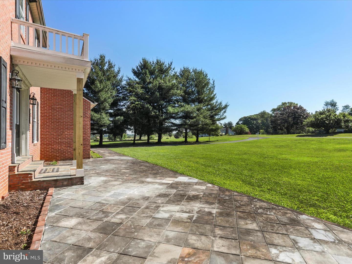 120 Monticello Drive photo 8