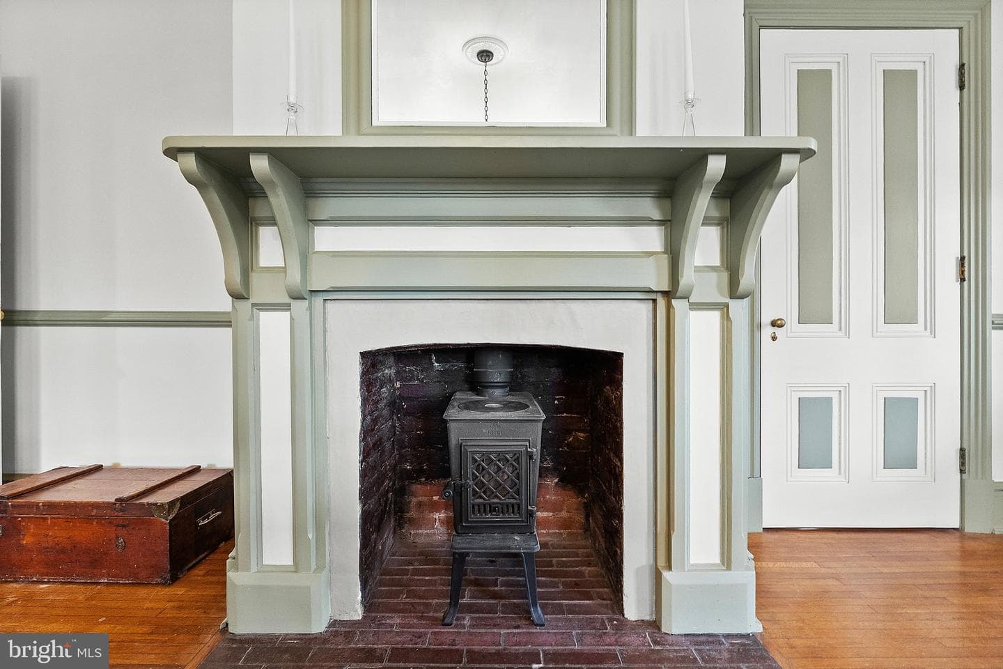 421 S George Street photo 17