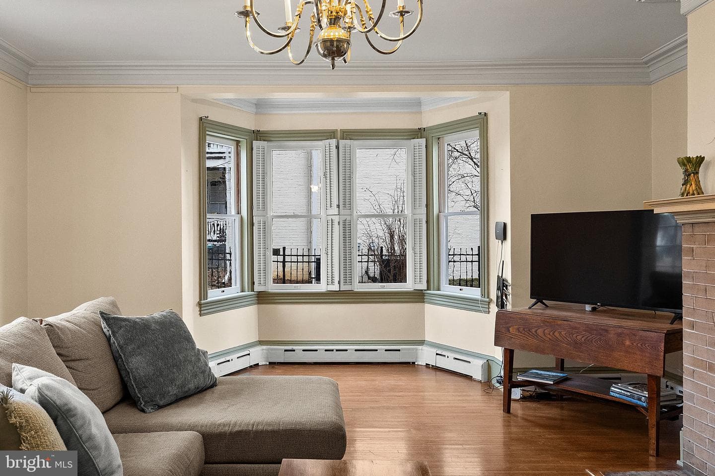 421 S George Street photo 29