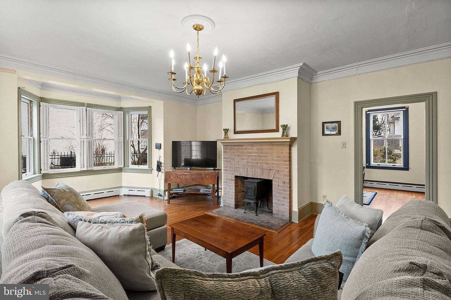 421 S George Street photo 30