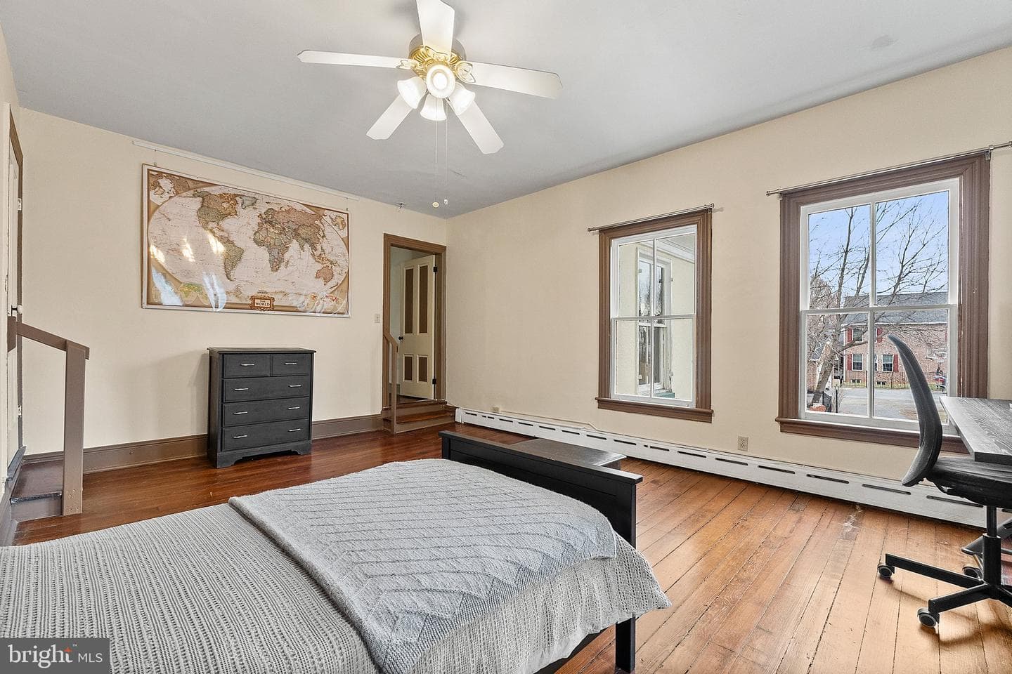 421 S George Street photo 46