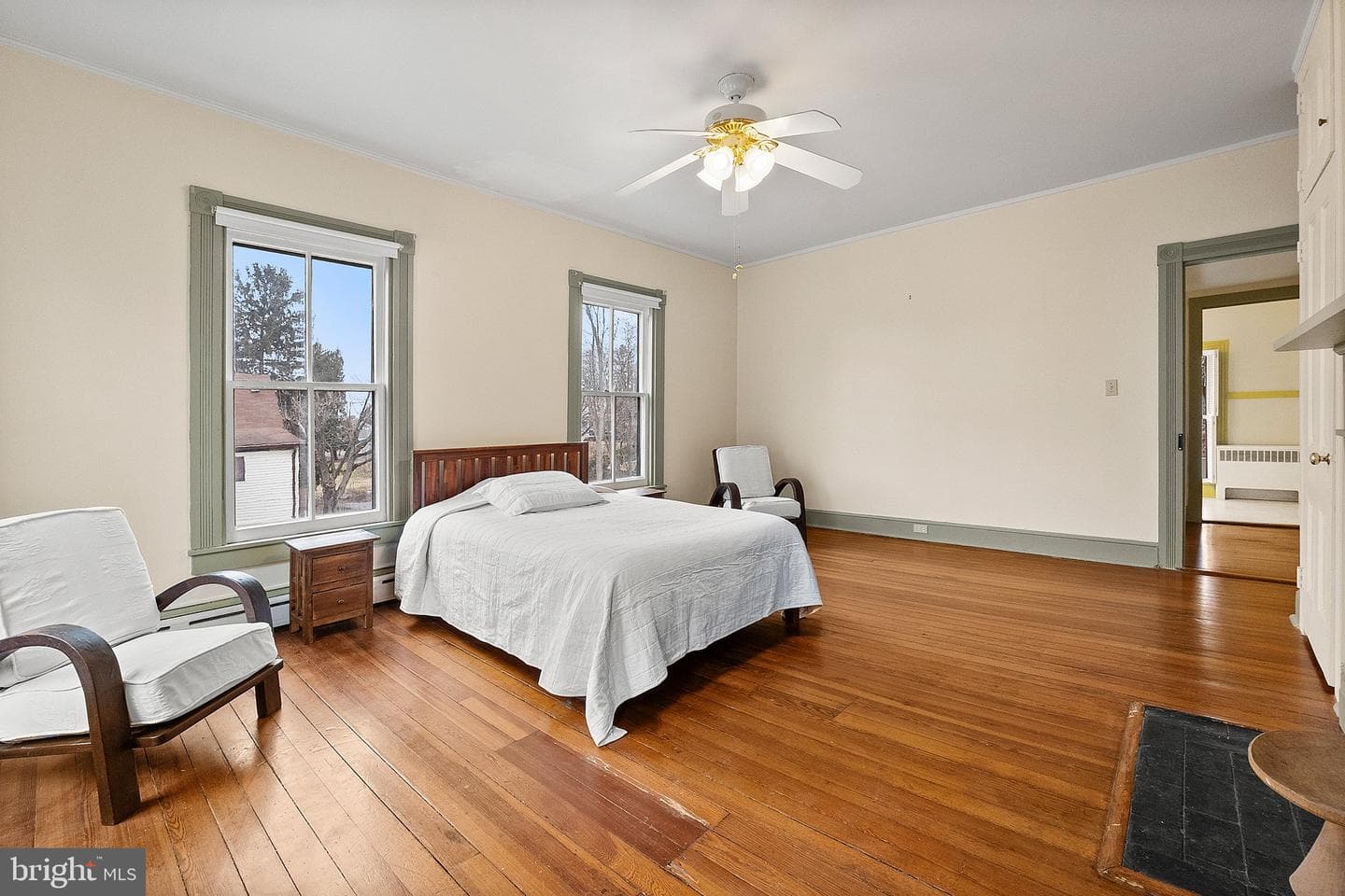 421 S George Street photo 50