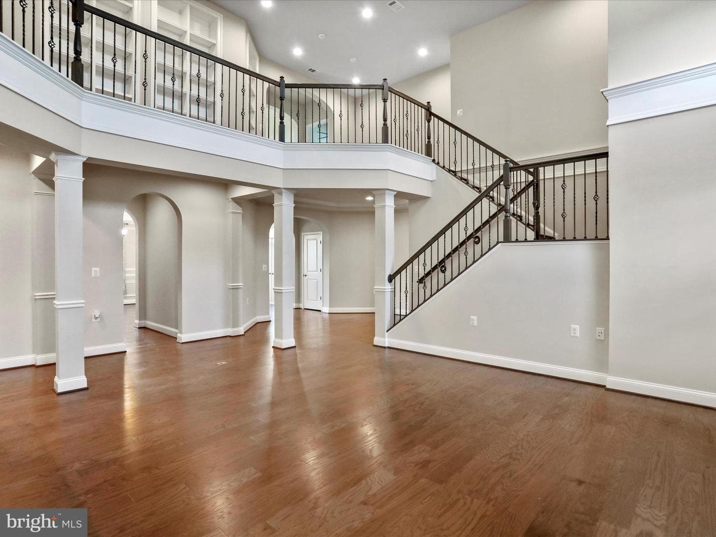 64 Robinson Way photo 2
