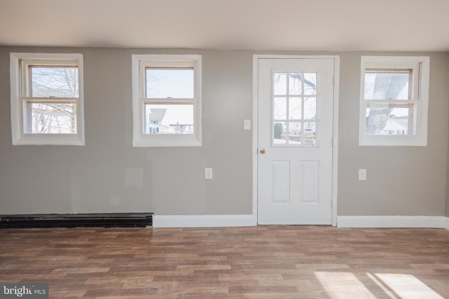 203 S George Street photo 16