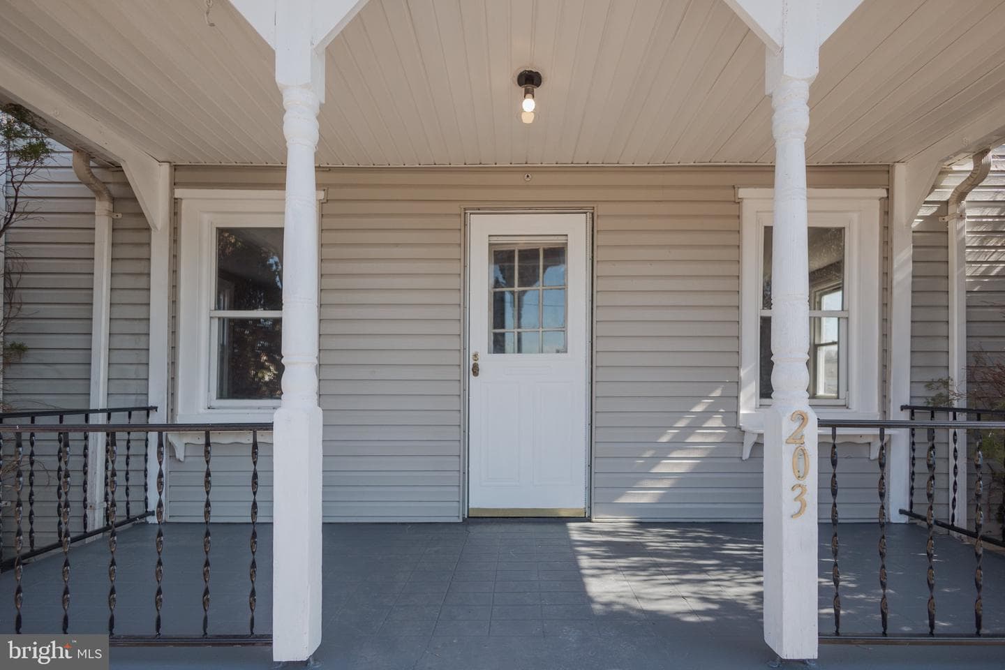 203 S George Street photo 3