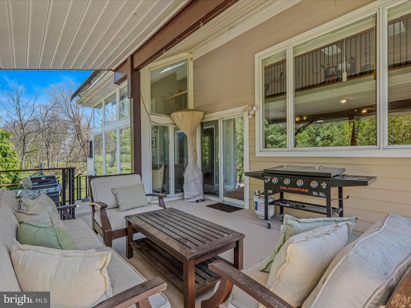 240 W Blakeley Drive W photo 66
