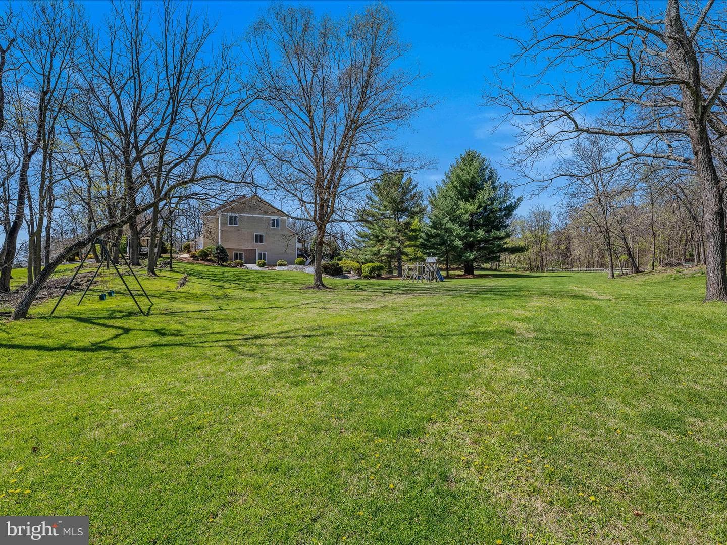 240 W Blakeley Drive W photo 82