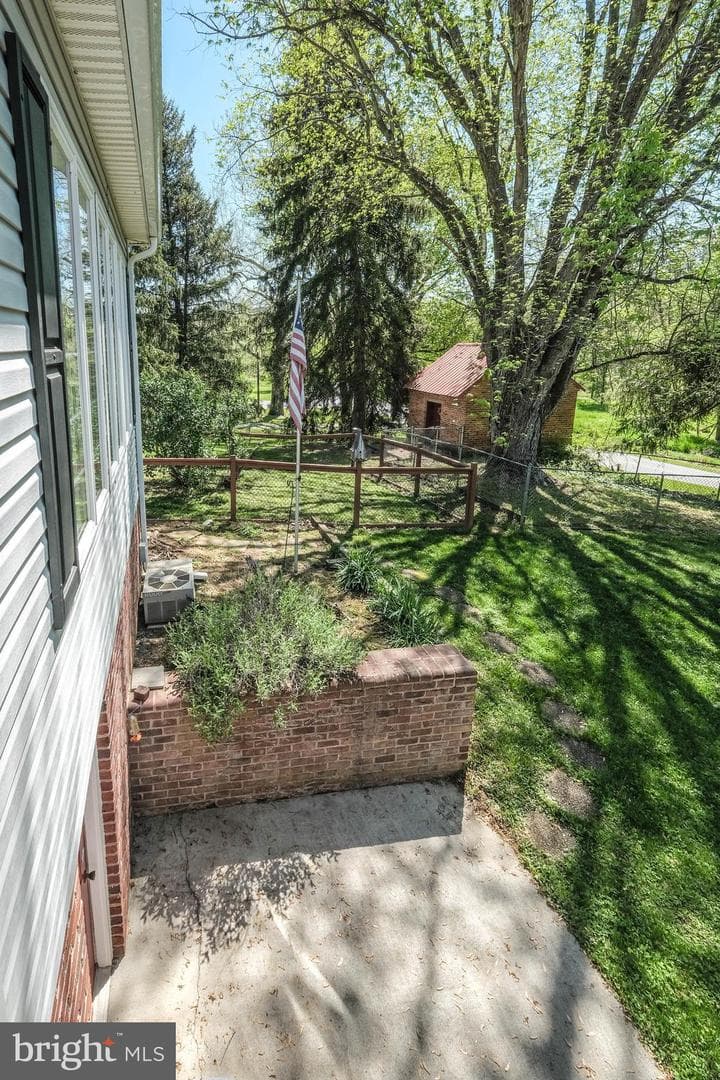 656 Old Cave Road photo 8