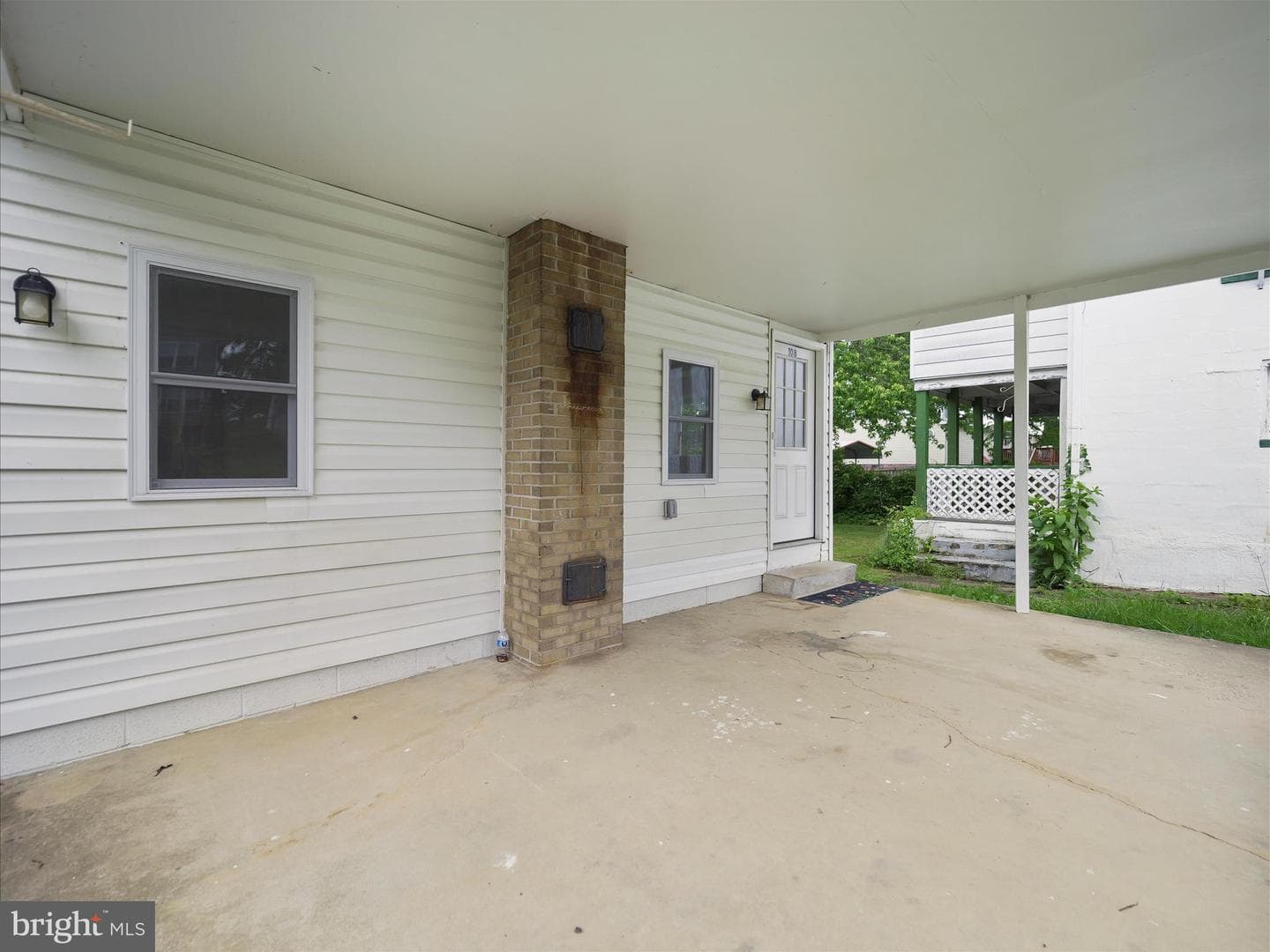 108 E 12th Avenue photo 27