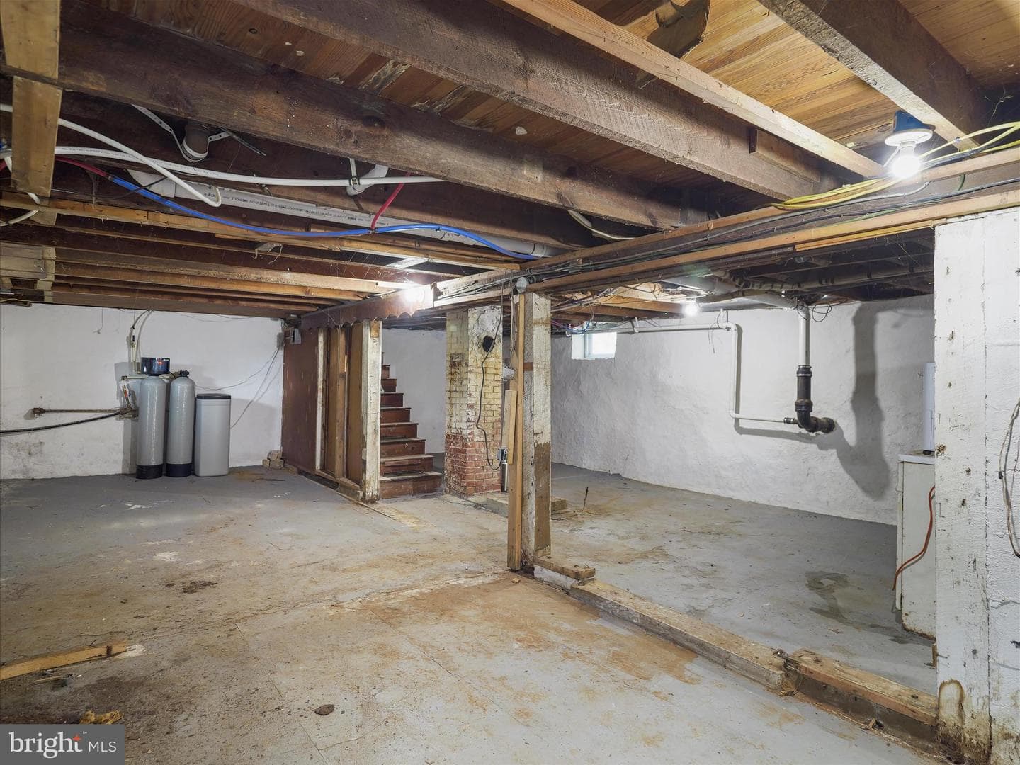 108 E 12th Avenue photo 29
