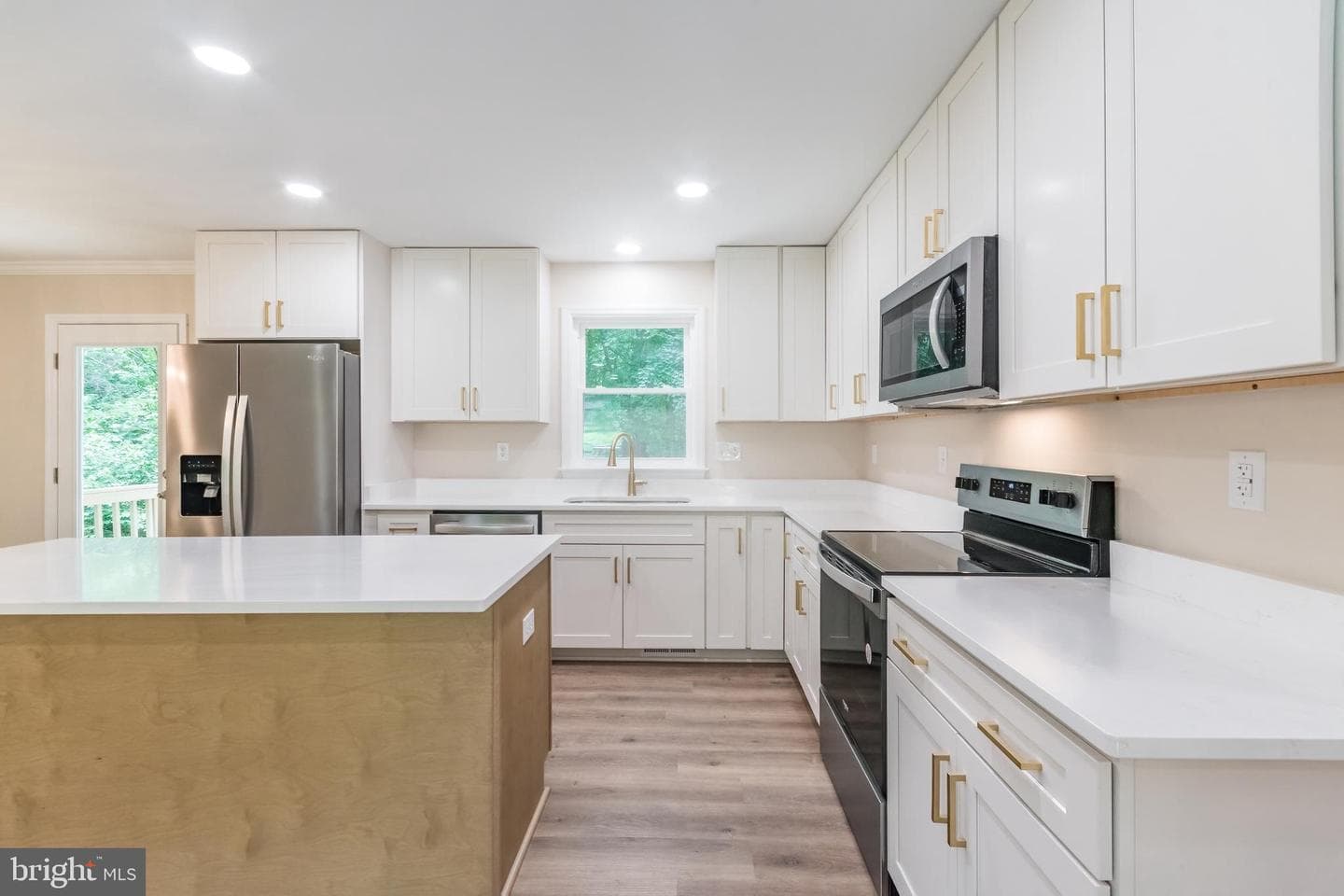 95 Devon Way photo 17