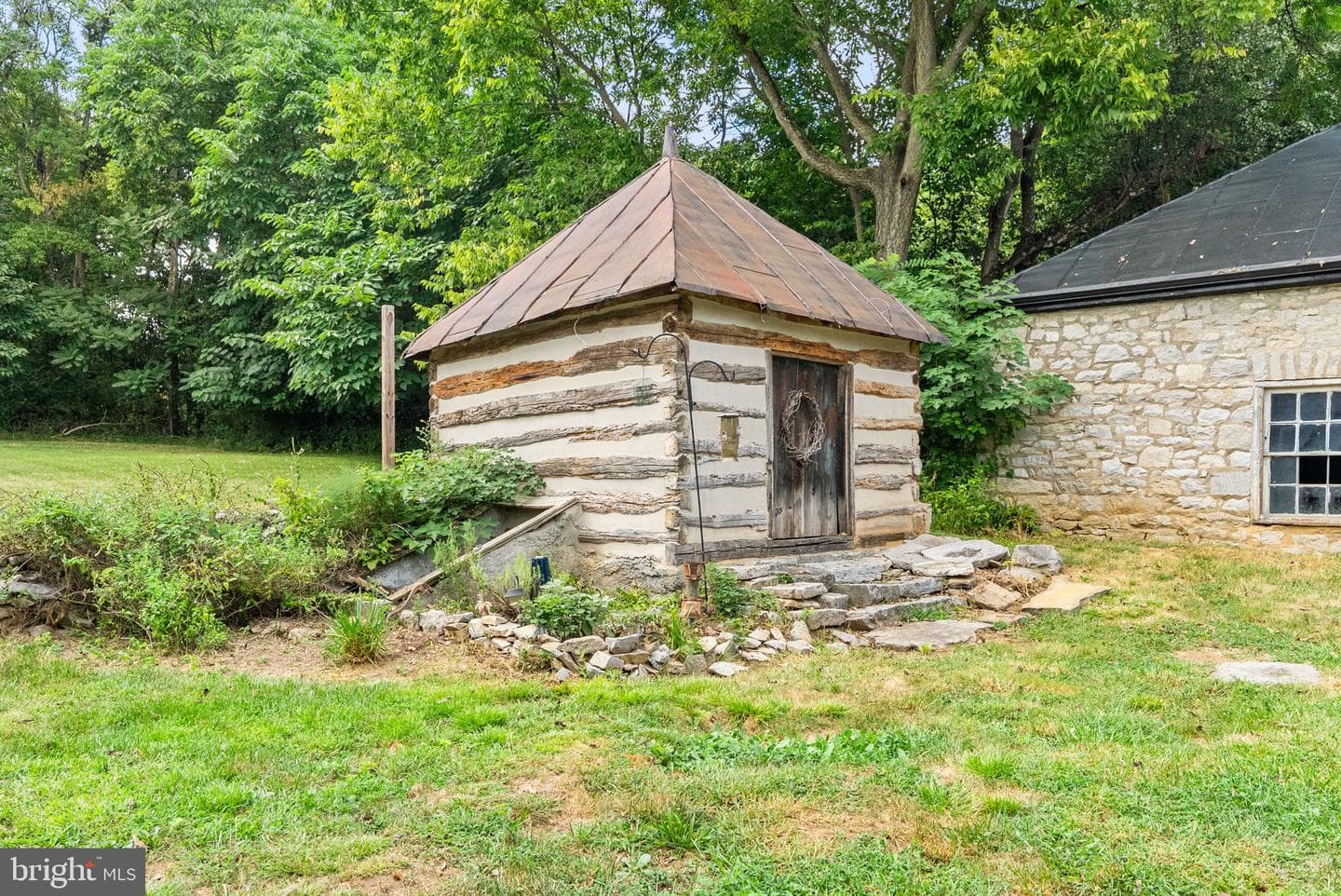 7379 Queen St photo 40
