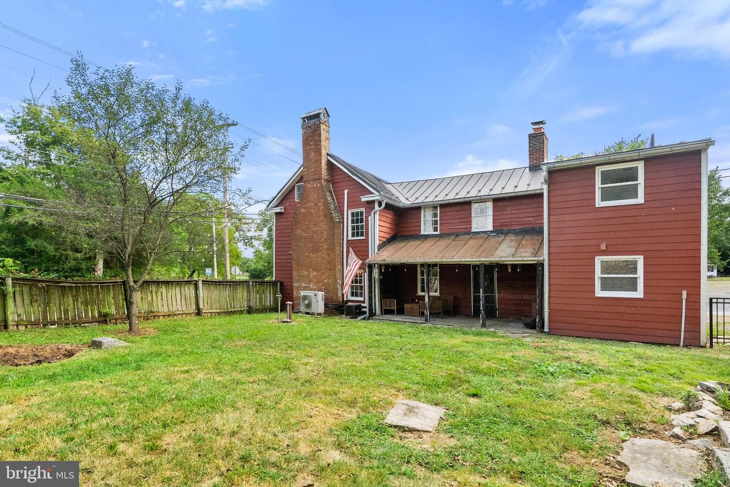7379 Queen St photo 47