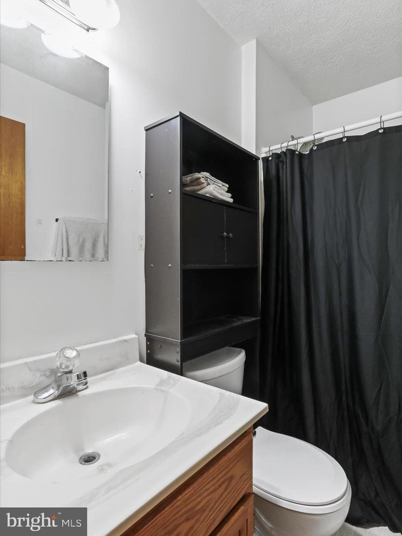 315 Redwood Court photo 24