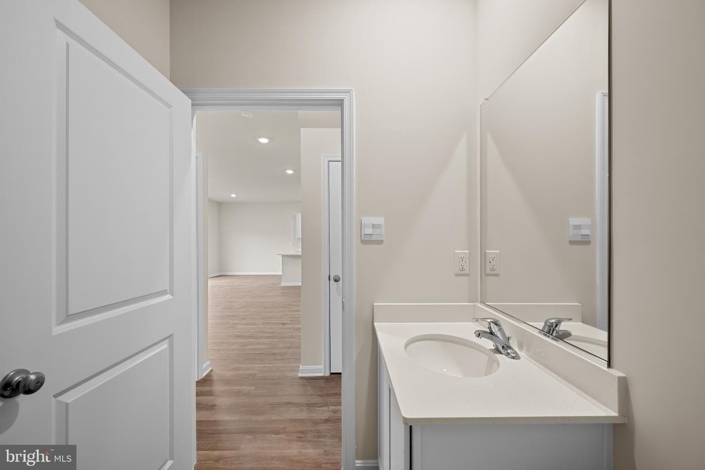 444 Atkinson Street photo 13