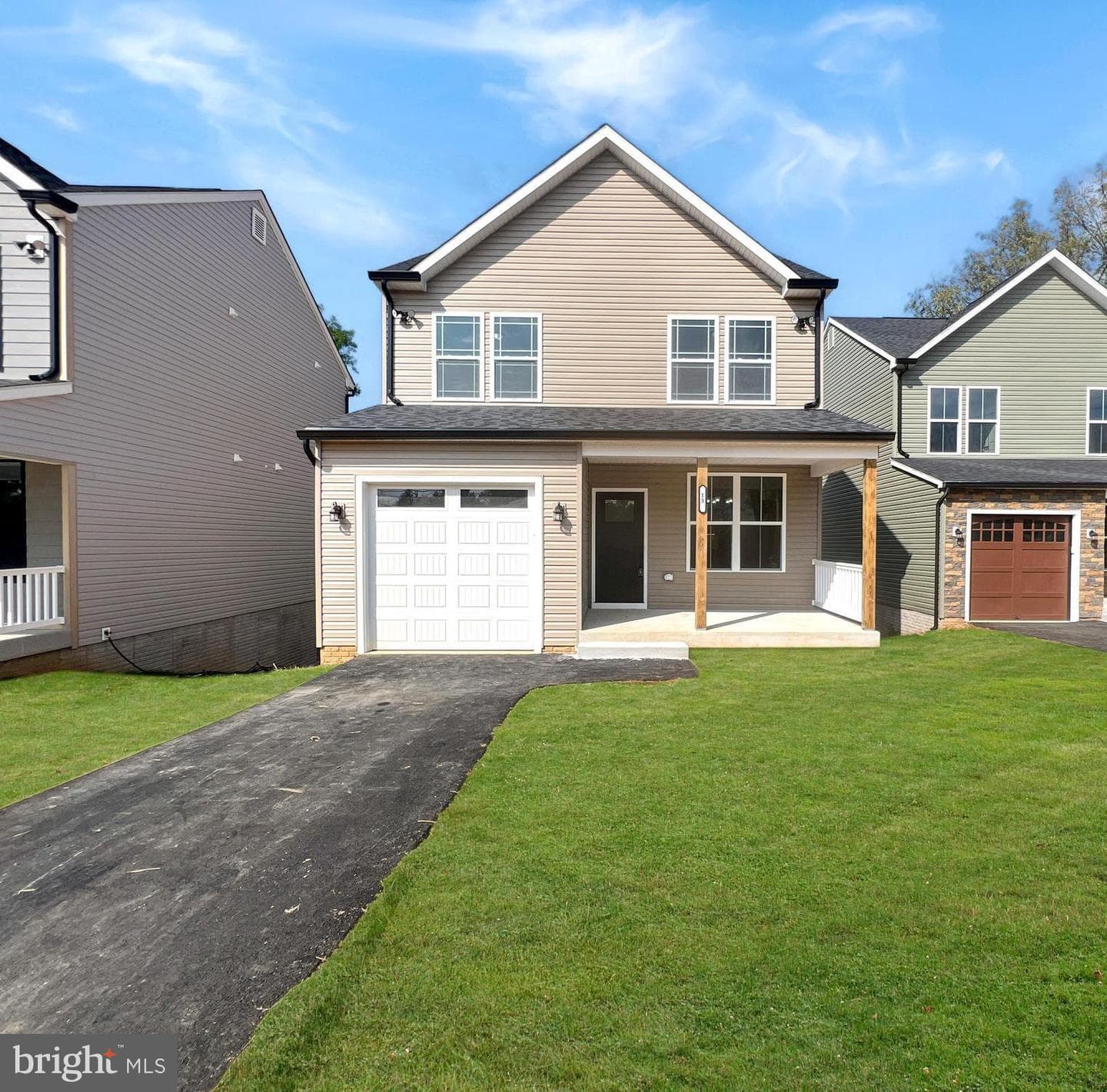 13 Onyx Lane photo 3
